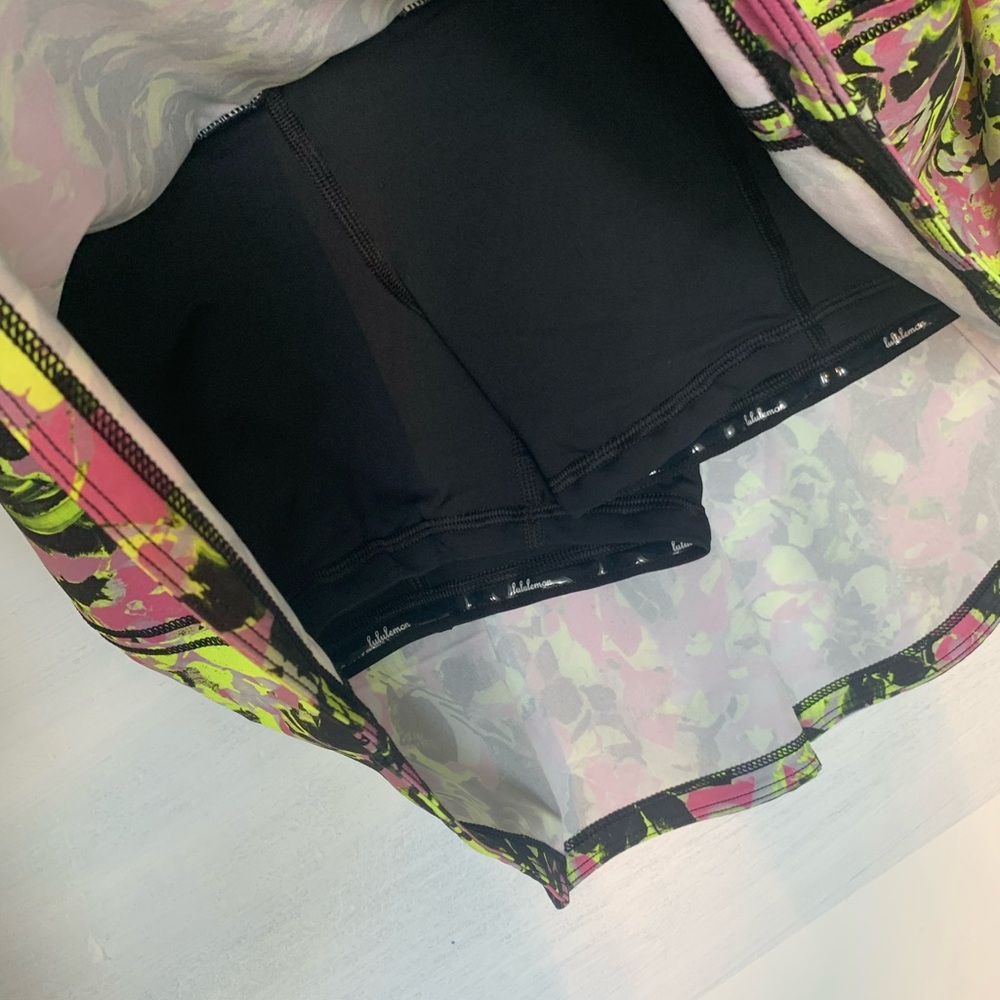 BNWT🌟RARE HARD TO FIND PRINT🌟LULULEMON PACE RIVAL SKIRT SIZE 4 REGULAR 12”CUTE - Picture 4 of 10